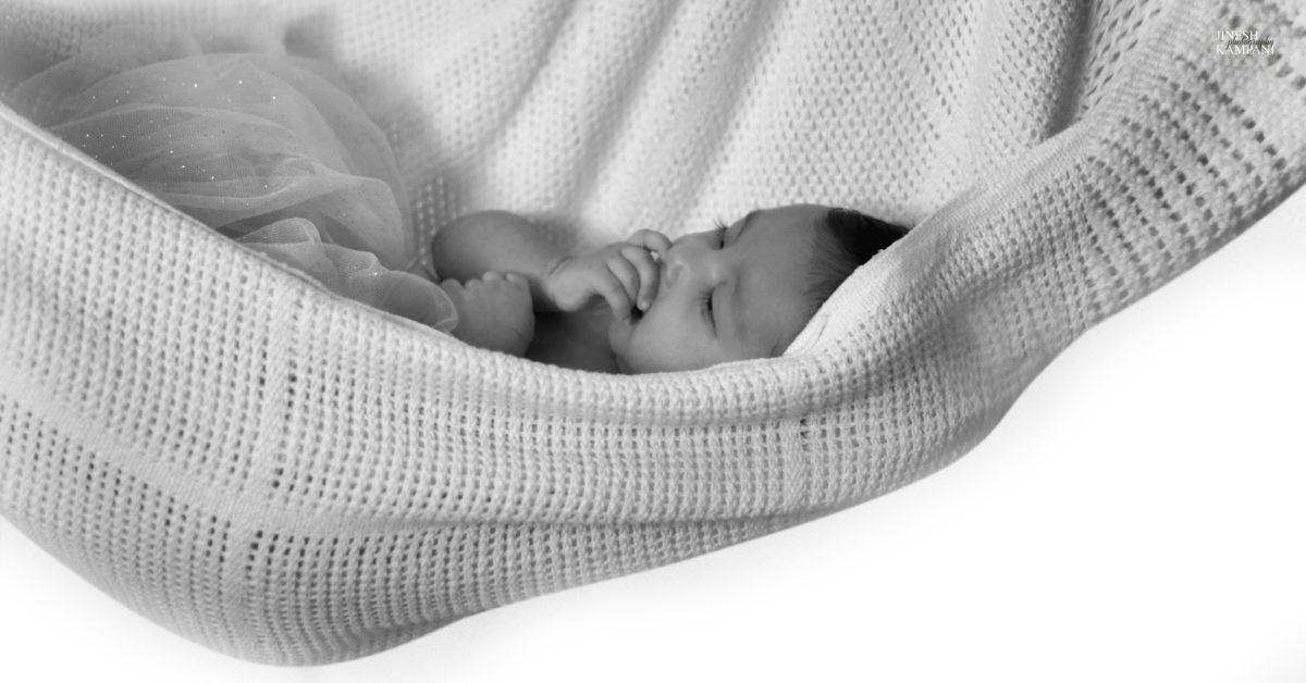 New born / Child photography by Jinesh Kampani